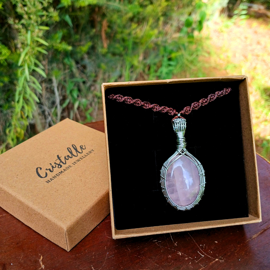 Colar "Oak" de Quartzo Rosa - Coleção de Outono