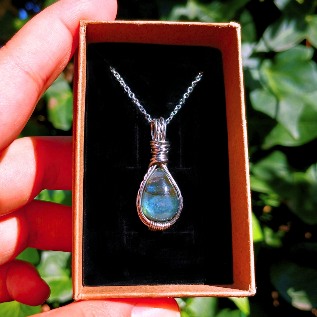 Mini Colar "Forever One" de Labradorite azul - Coleção de Outono