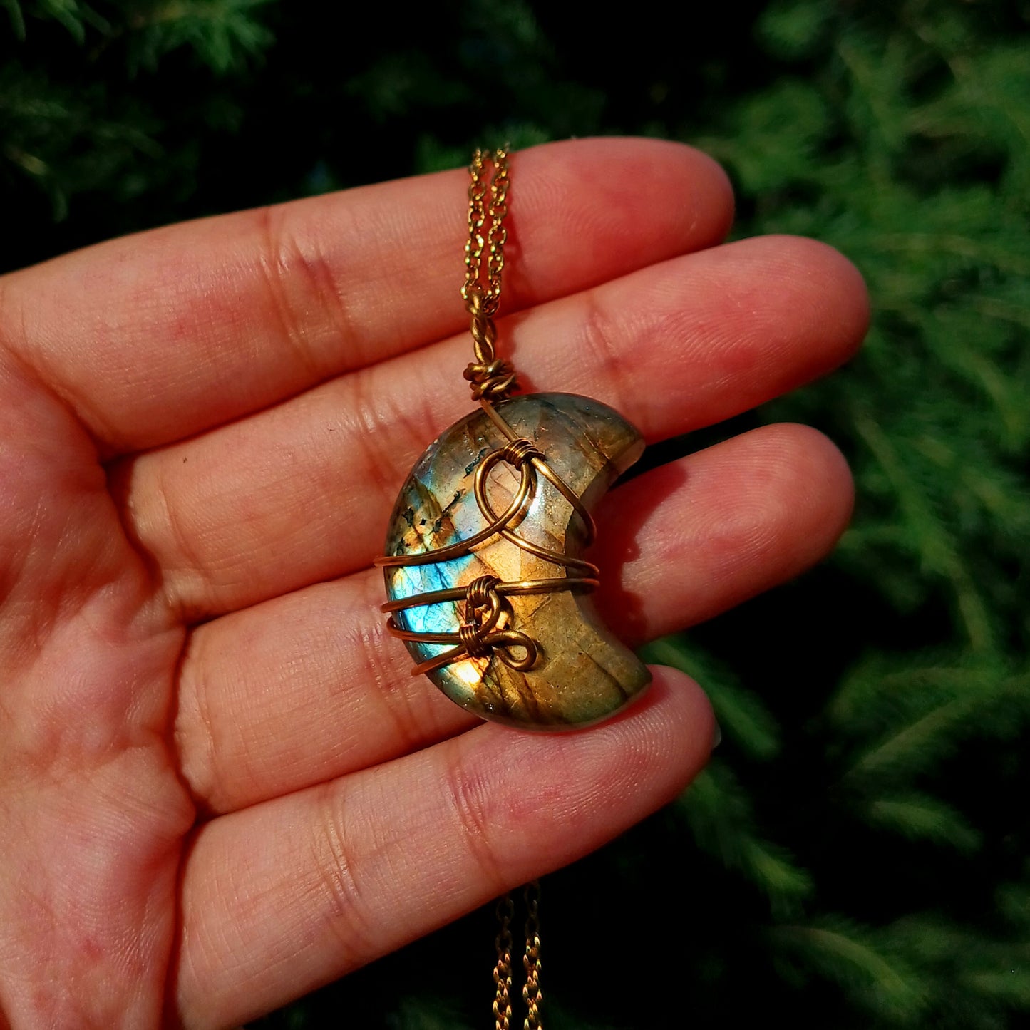 Colar "Moon" de Labradorite Ouro 18K - Coleção de Outono