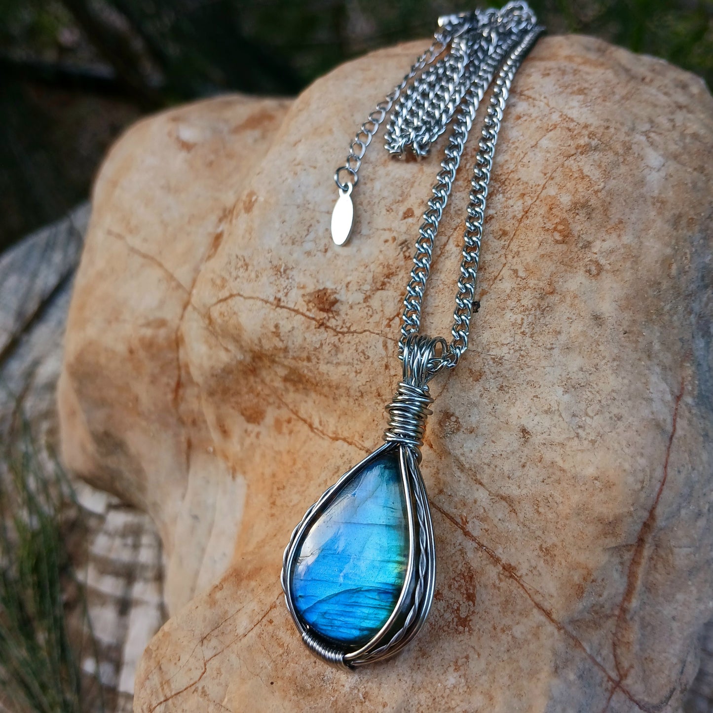 Colar "Forever One" de Labradorite multicolor - Coleção de Outono