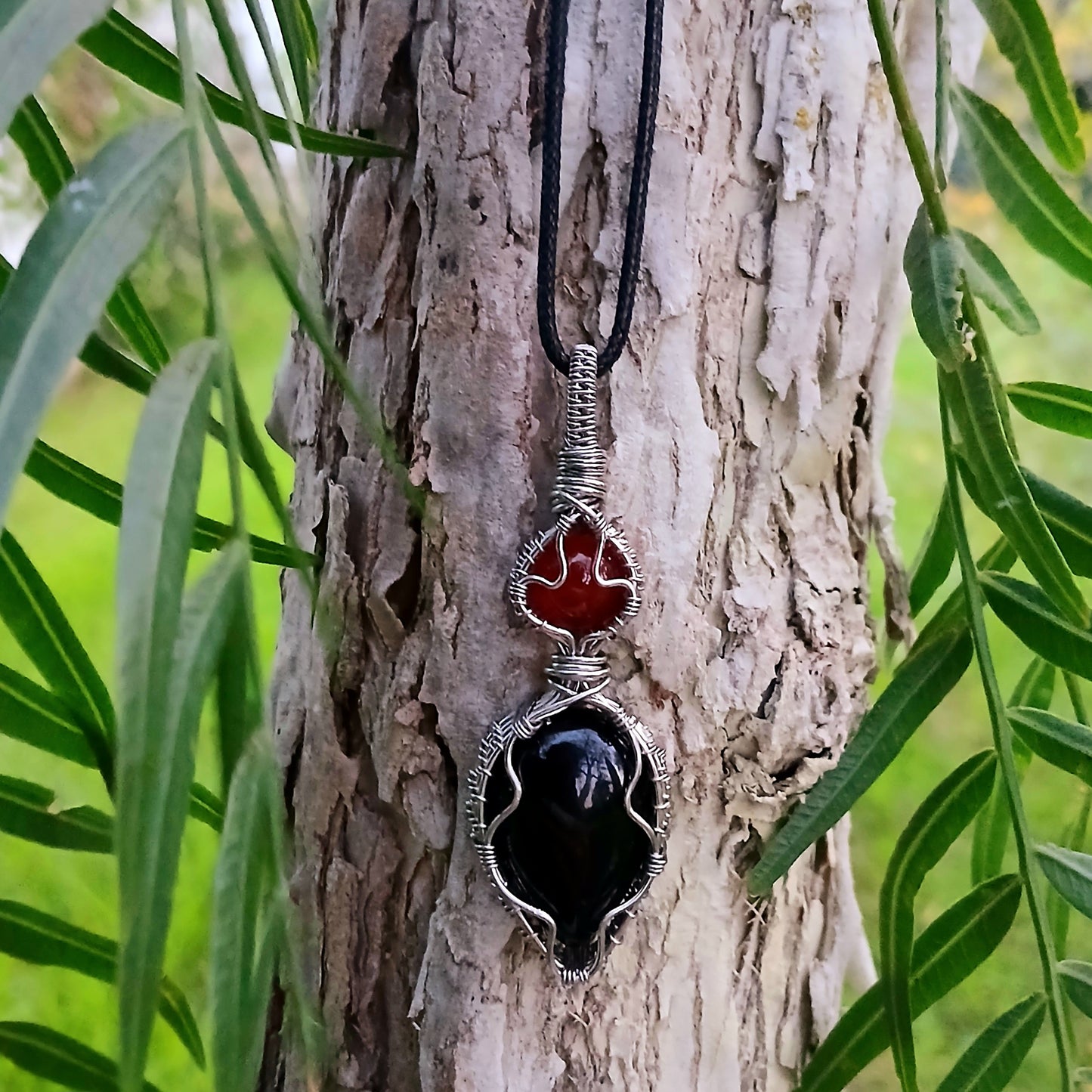 Colar "Cherry" de Cornalina e Obsidiana Negra - Coleção de Outono