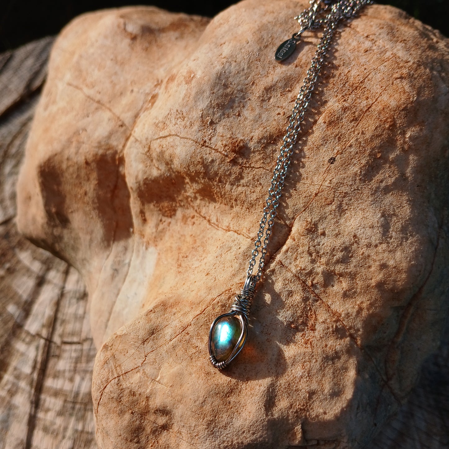 Mini Colar "X One" de Labradorite verde - Coleção de Outono