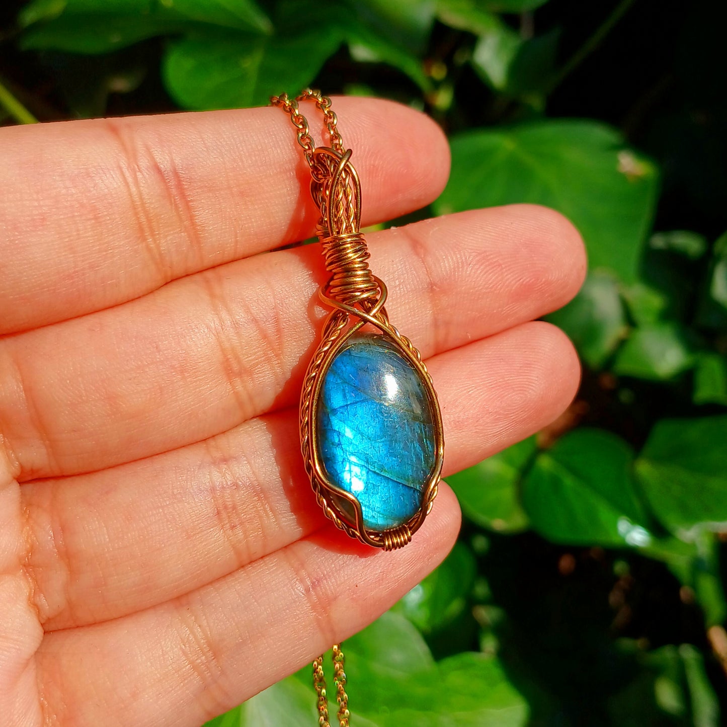 Colar "Classic One" de Labradorite Ouro 18K - Coleção de Outono