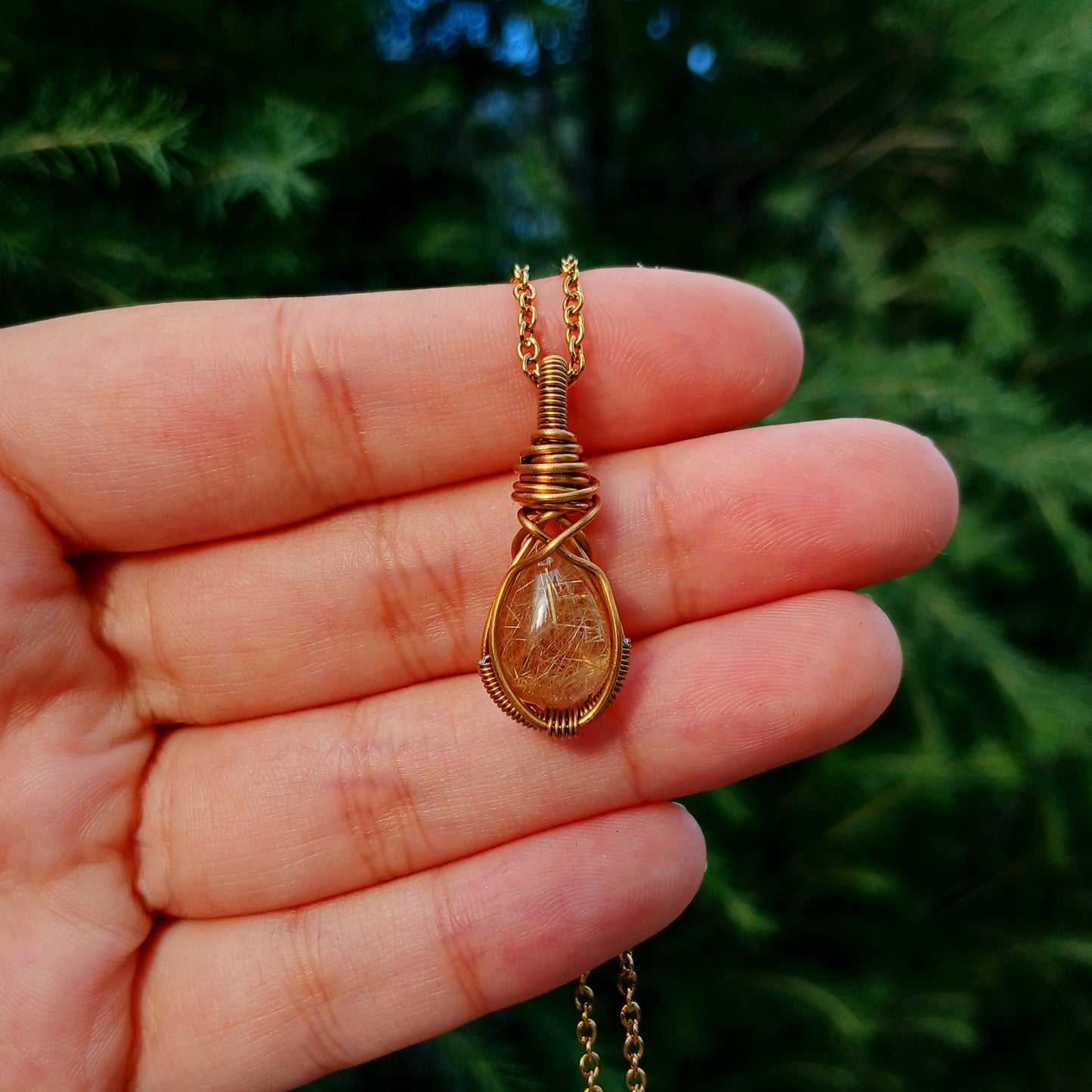 Mini Colar "Classic One" de Quartzo Rutilado Ouro 18K - Coleção de Outono