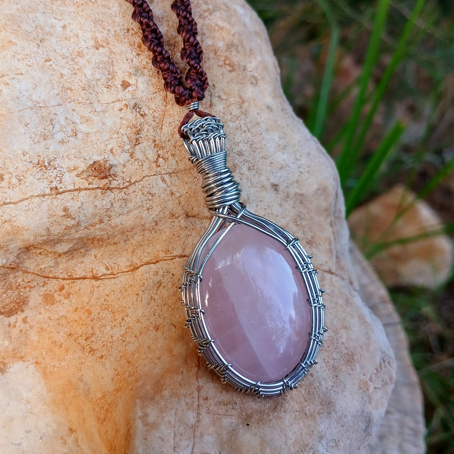 Colar "Oak" de Quartzo Rosa - Coleção de Outono