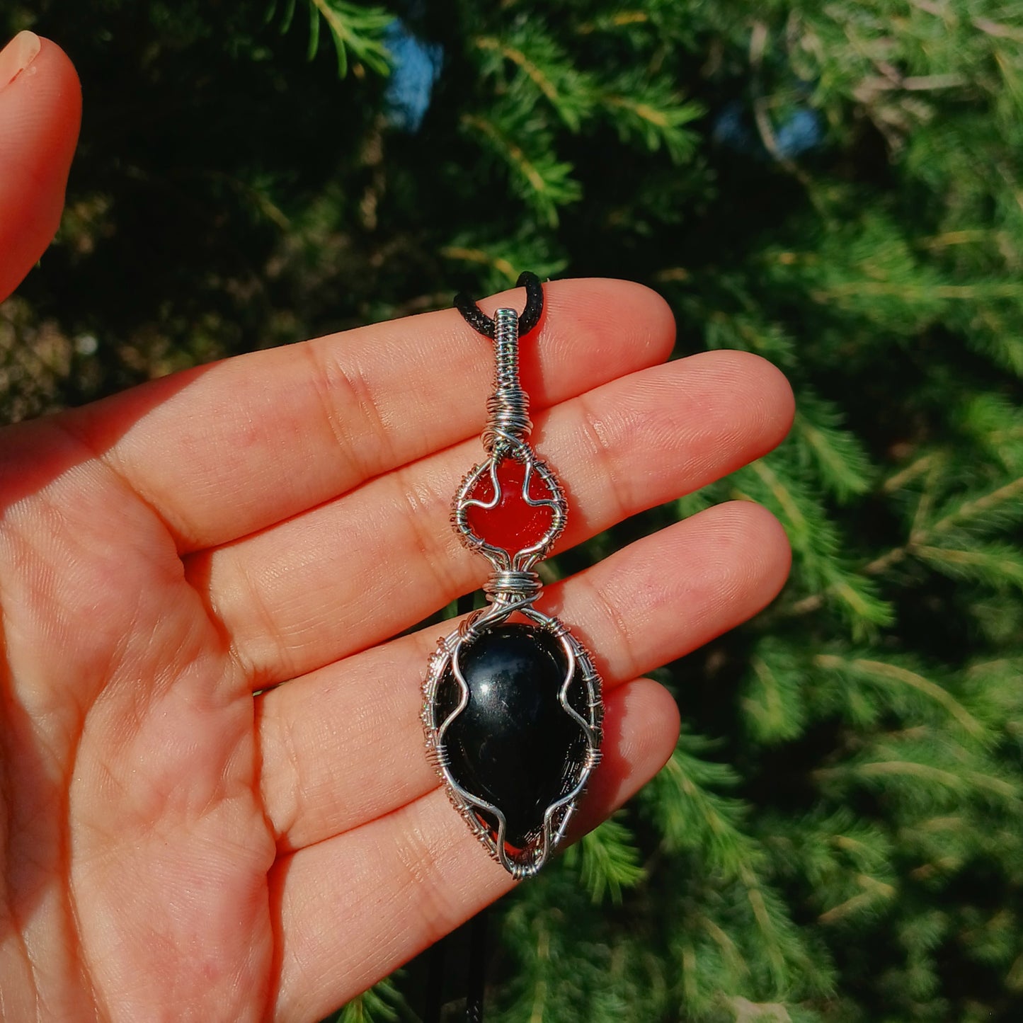 Colar "Cherry" de Cornalina e Obsidiana Negra - Coleção de Outono