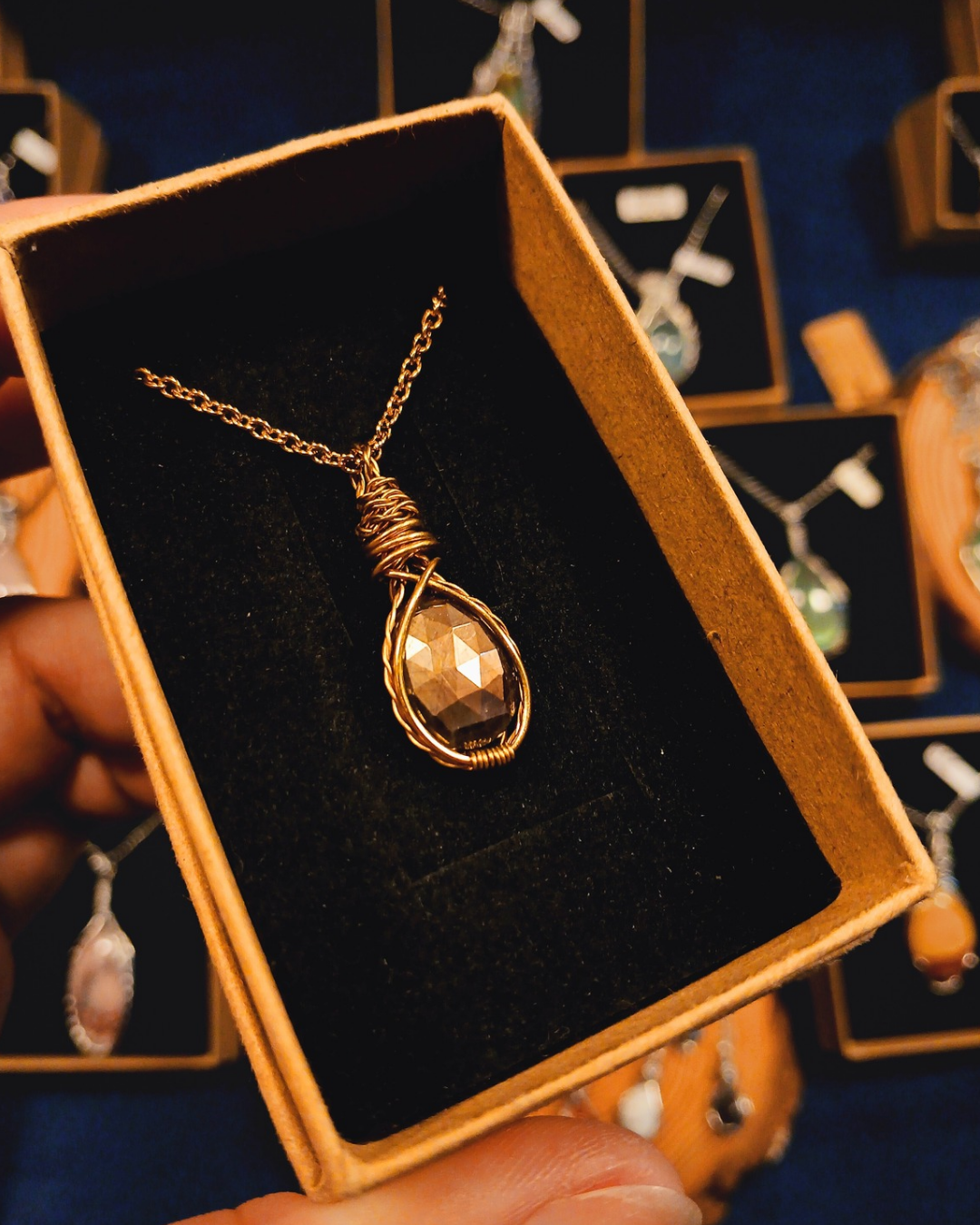 Colar "Classic Trançado" de Safira Castanha - Ouro 18K
