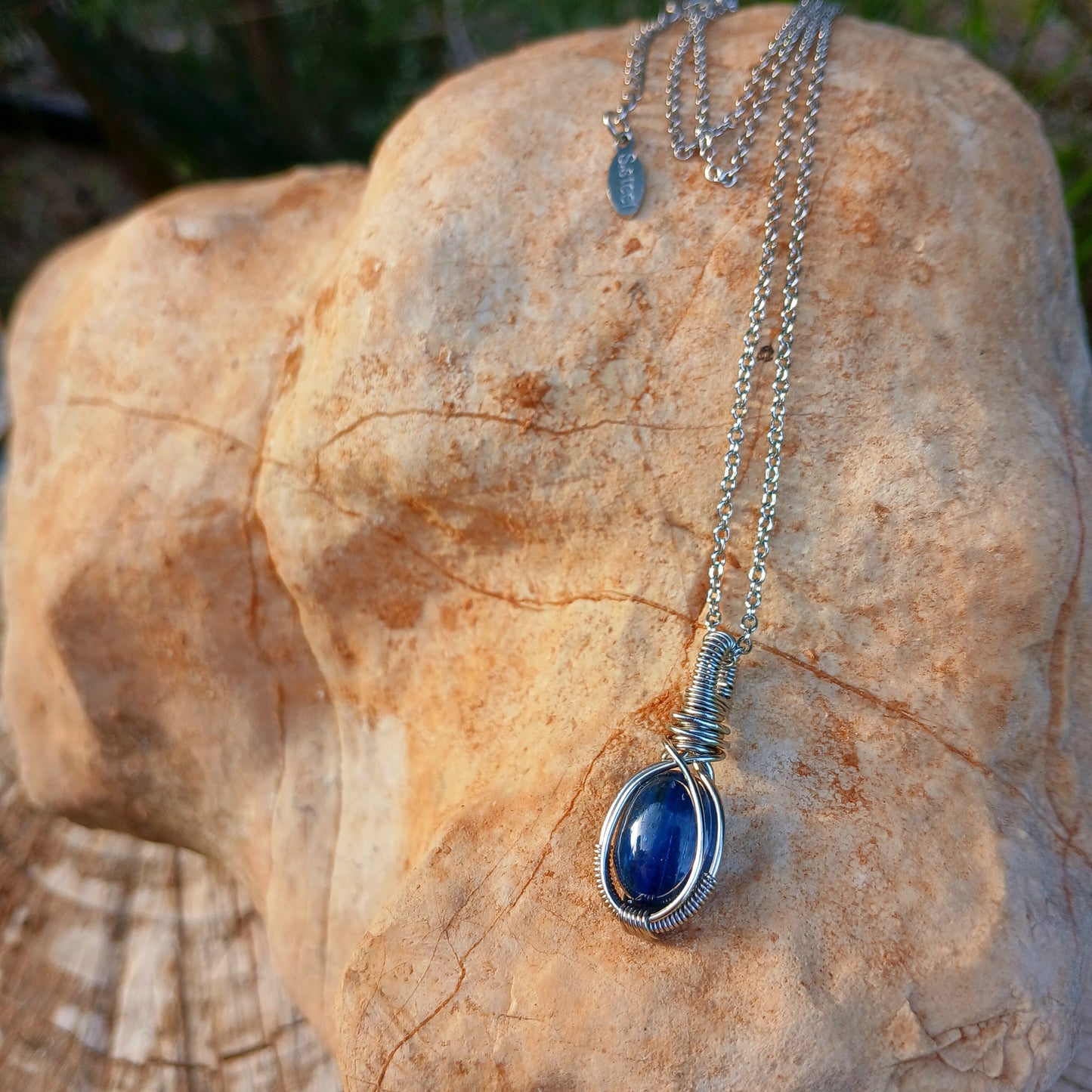 Mini Colar "Classic" de Cianite Azul - Coleção de Outono
