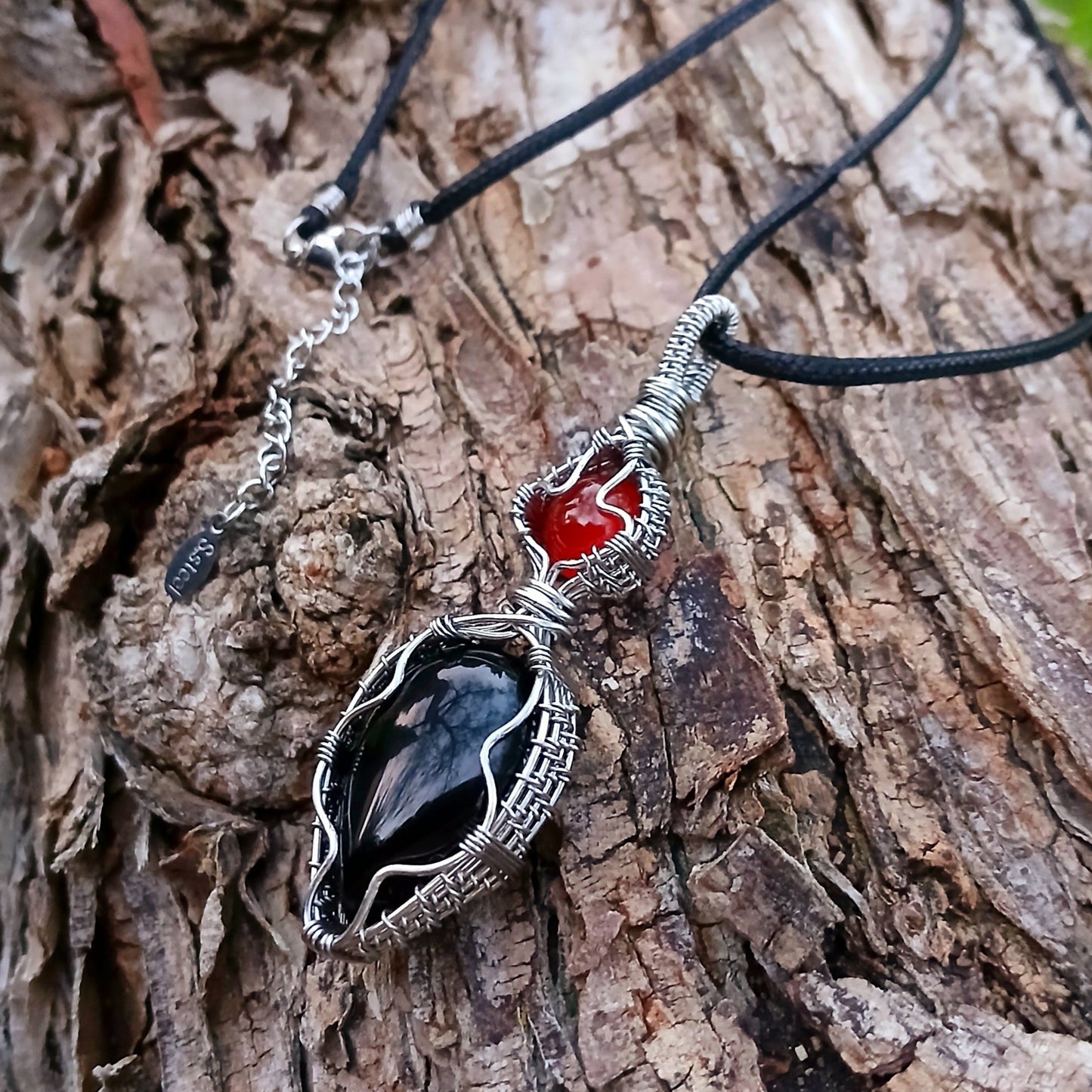 Colar "Cherry" de Cornalina e Obsidiana Negra - Coleção de Outono