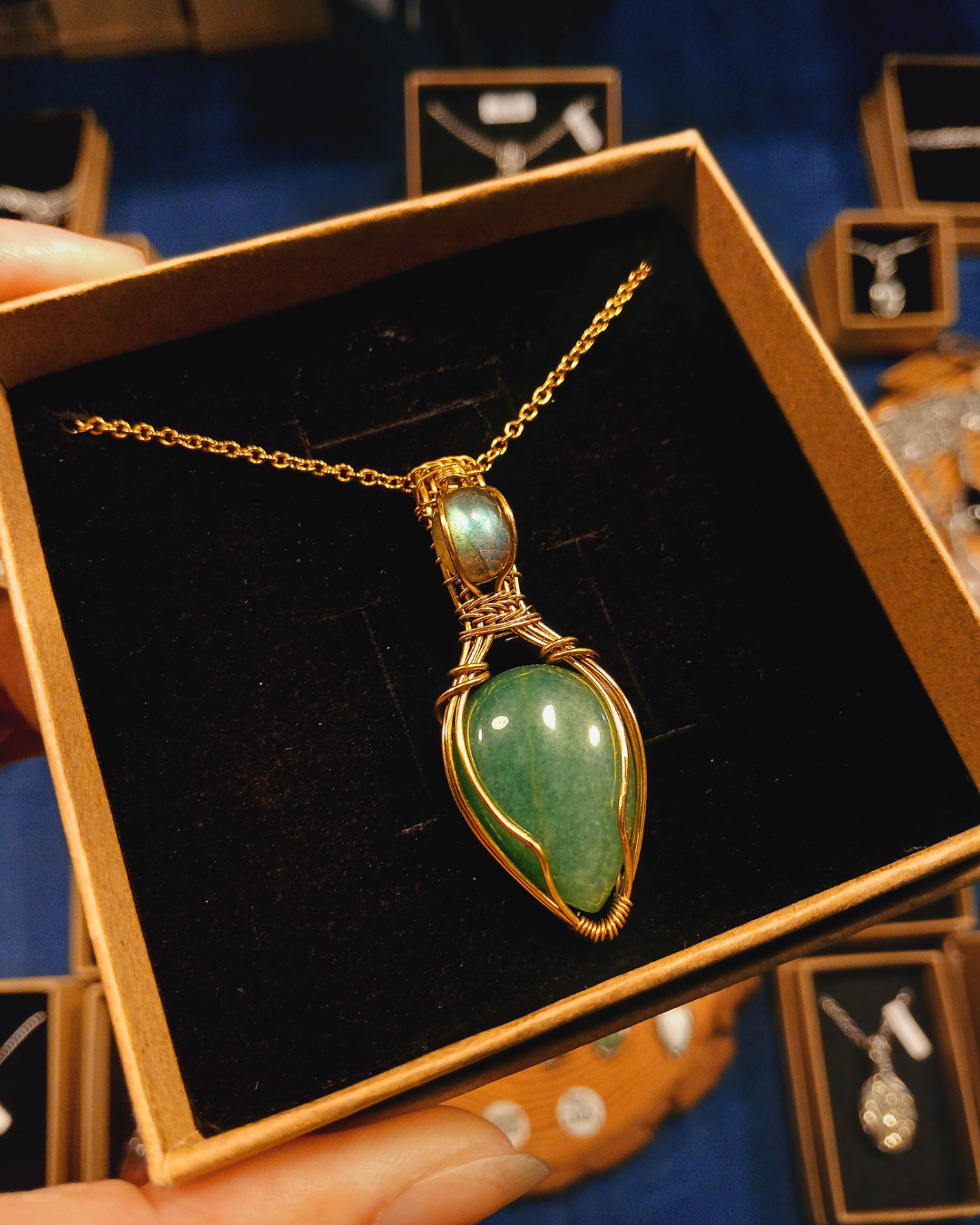 Colar de Quartzo Verde com Labradorite Azul- Ouro 18K