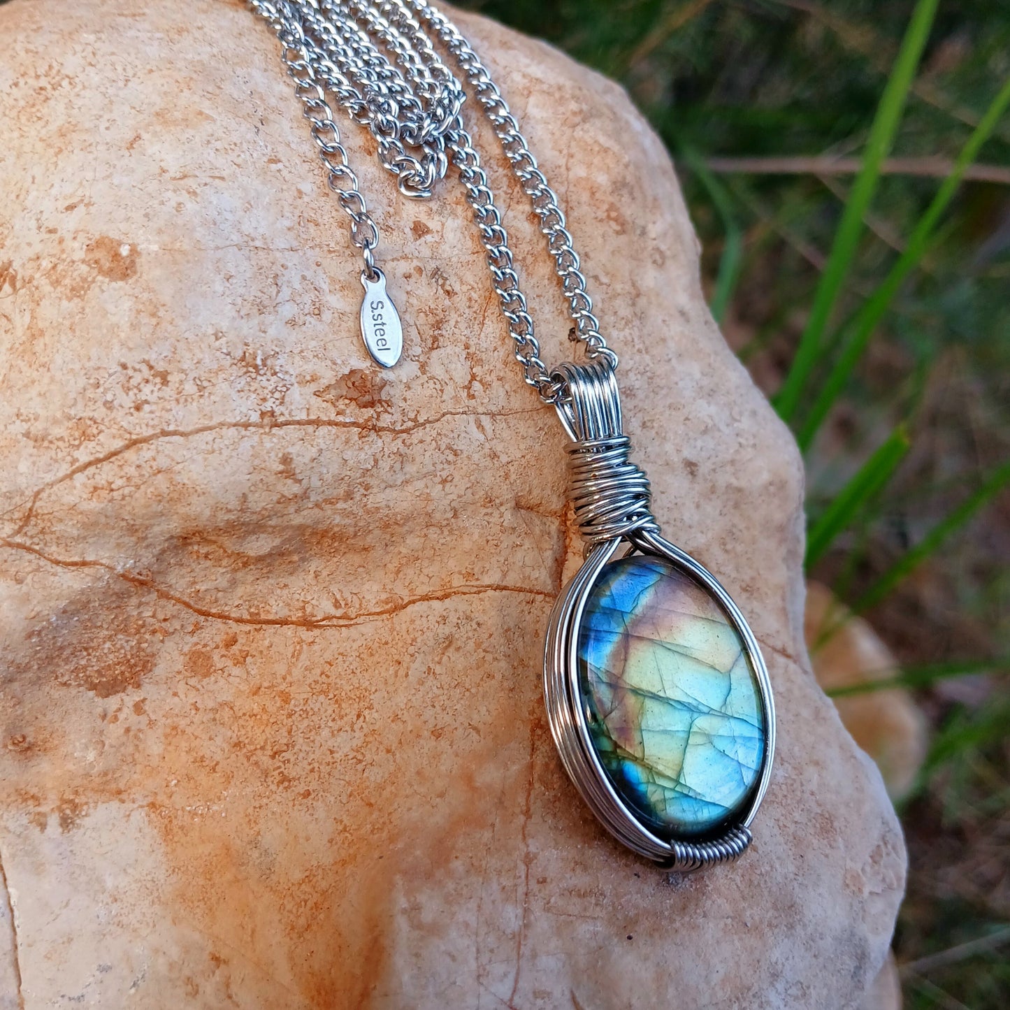 Colar "Forever" de Labradorite multicolor - Coleção de Outono