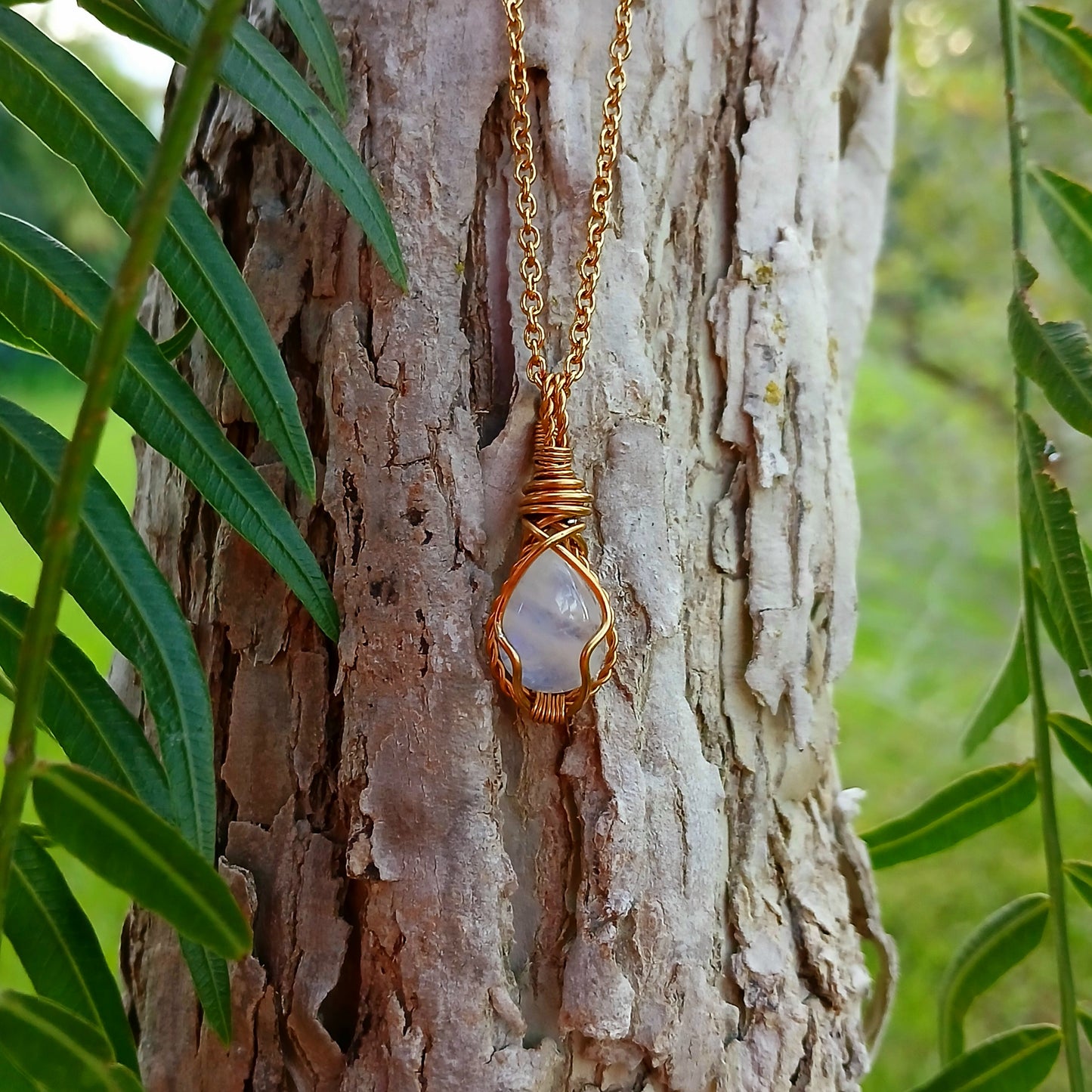 Mini Colar "Classic One" de Pedra da Lua Ouro 18K - Coleção de Outono