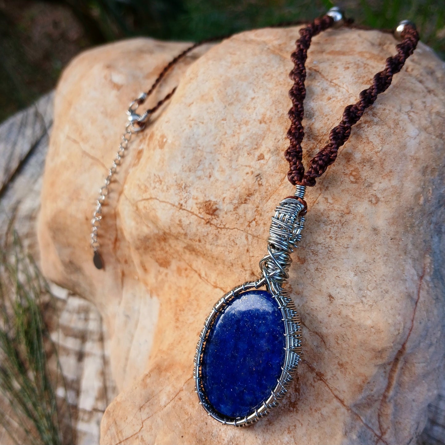 Colar "Pine tree" de Lápis-lazuli - Coleção de Outono