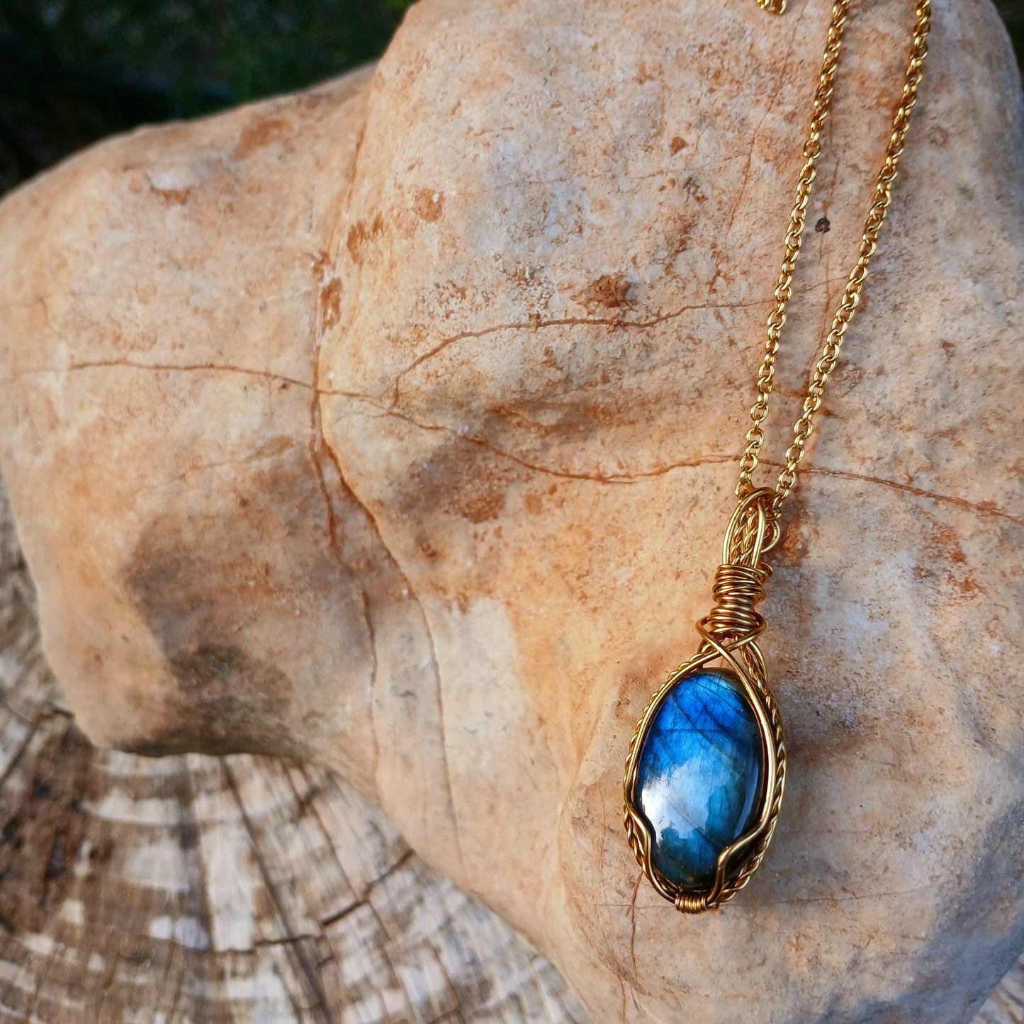 Colar "Classic One" de Labradorite Ouro 18K - Coleção de Outono