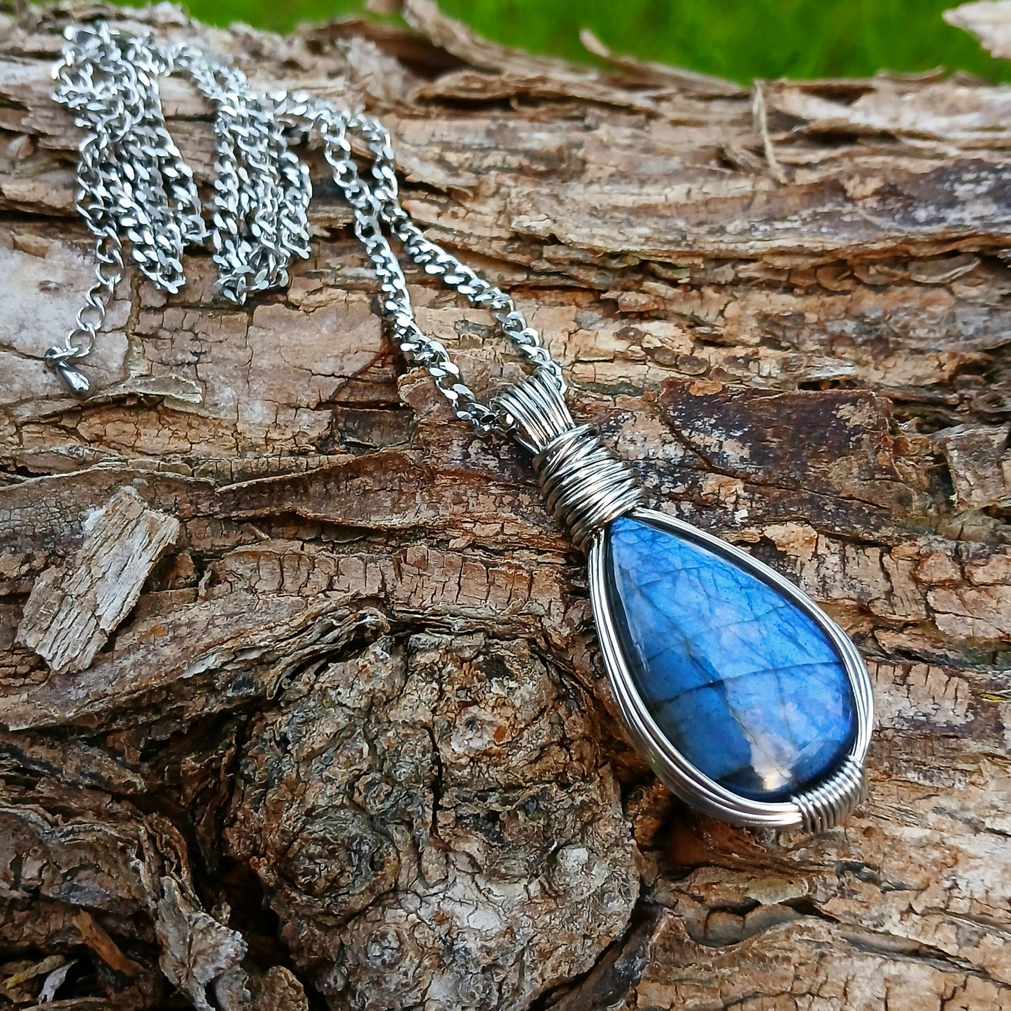 Colar "Forever" de Labradorite azul - Coleção de Outono