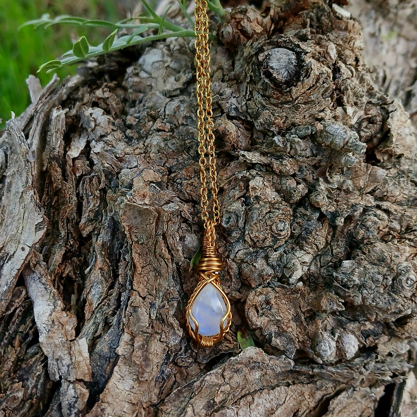 Mini Colar "Classic One" de Pedra da Lua Ouro 18K - Coleção de Outono