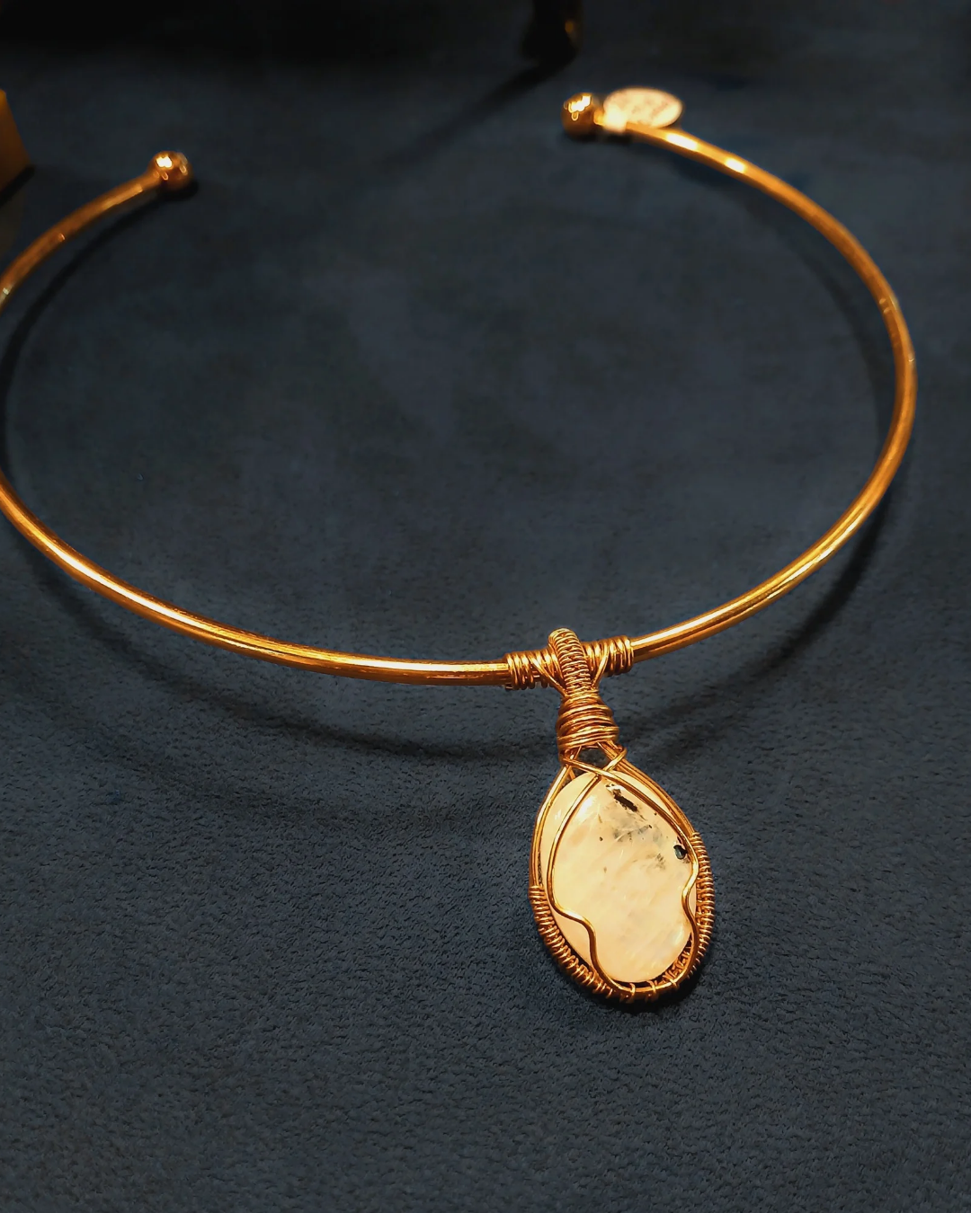 Choker de Pedra da Lua - Ouro 18K