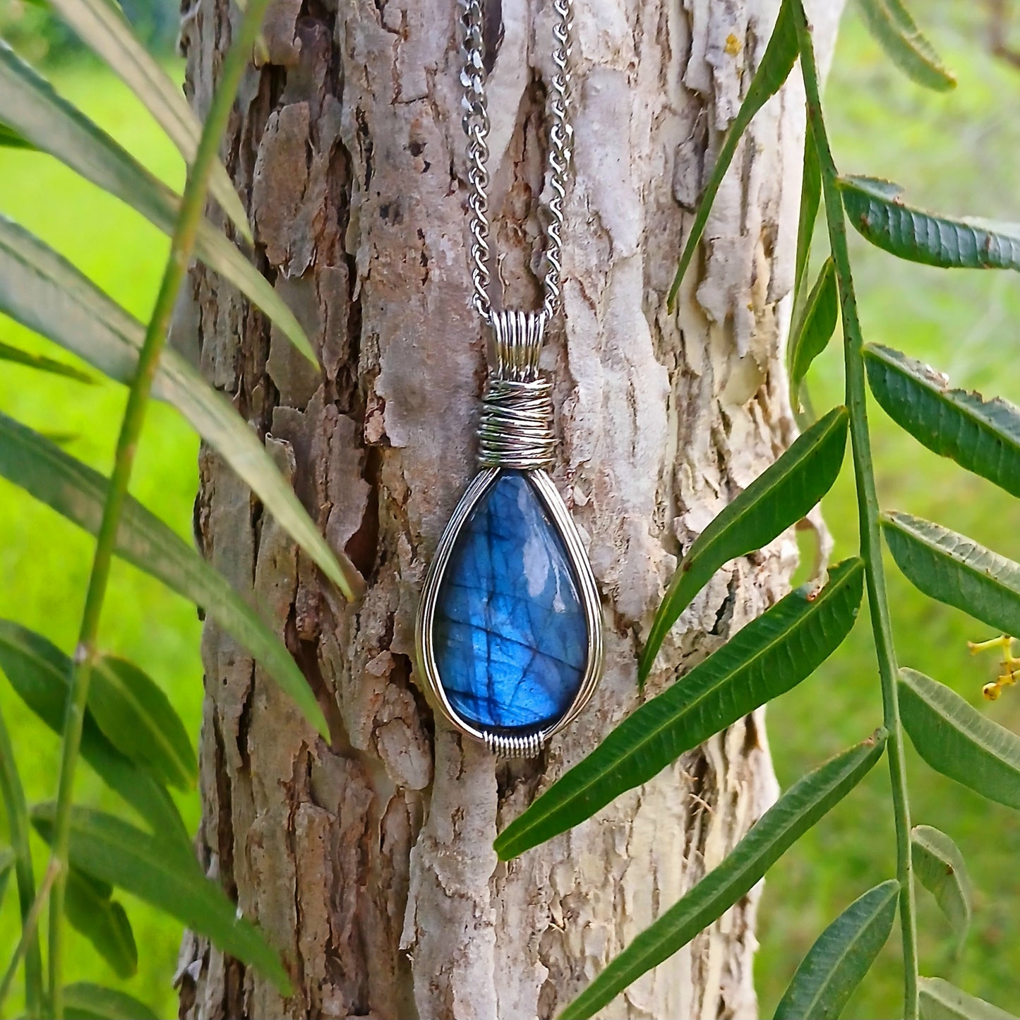 Colar "Forever" de Labradorite azul - Coleção de Outono