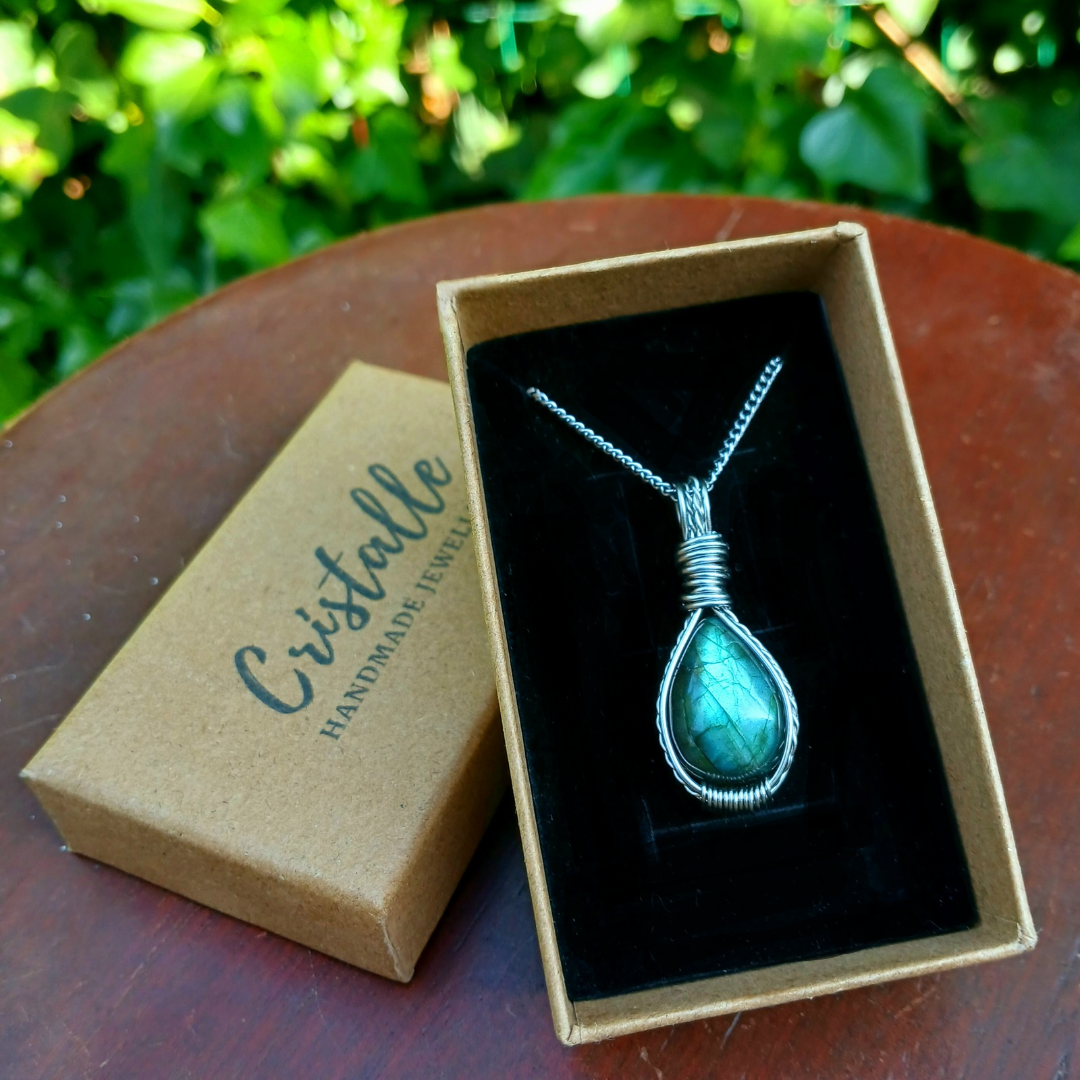 Mini Colar "Forever One" de Labradorite verde - Coleção de Outono