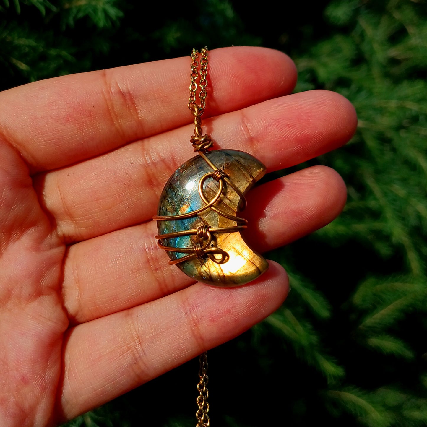 Colar "Moon" de Labradorite Ouro 18K - Coleção de Outono