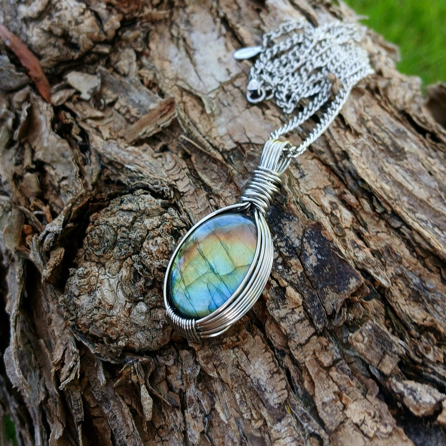 Colar "Forever" de Labradorite multicolor - Coleção de Outono