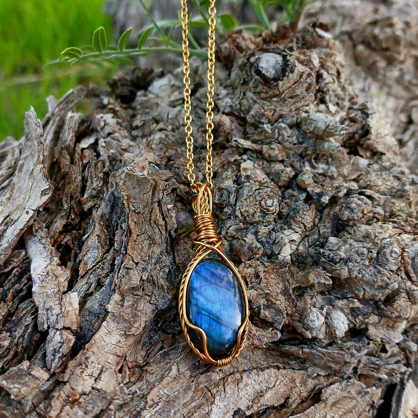Colar "Classic One" de Labradorite Ouro 18K - Coleção de Outono