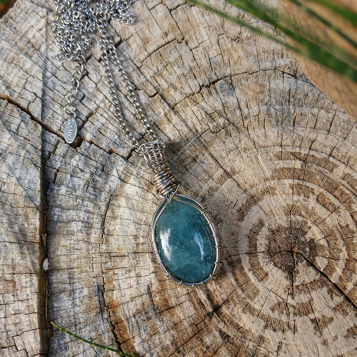 Colar "Oak" de Água Marinha Azul - Coleção de Outono