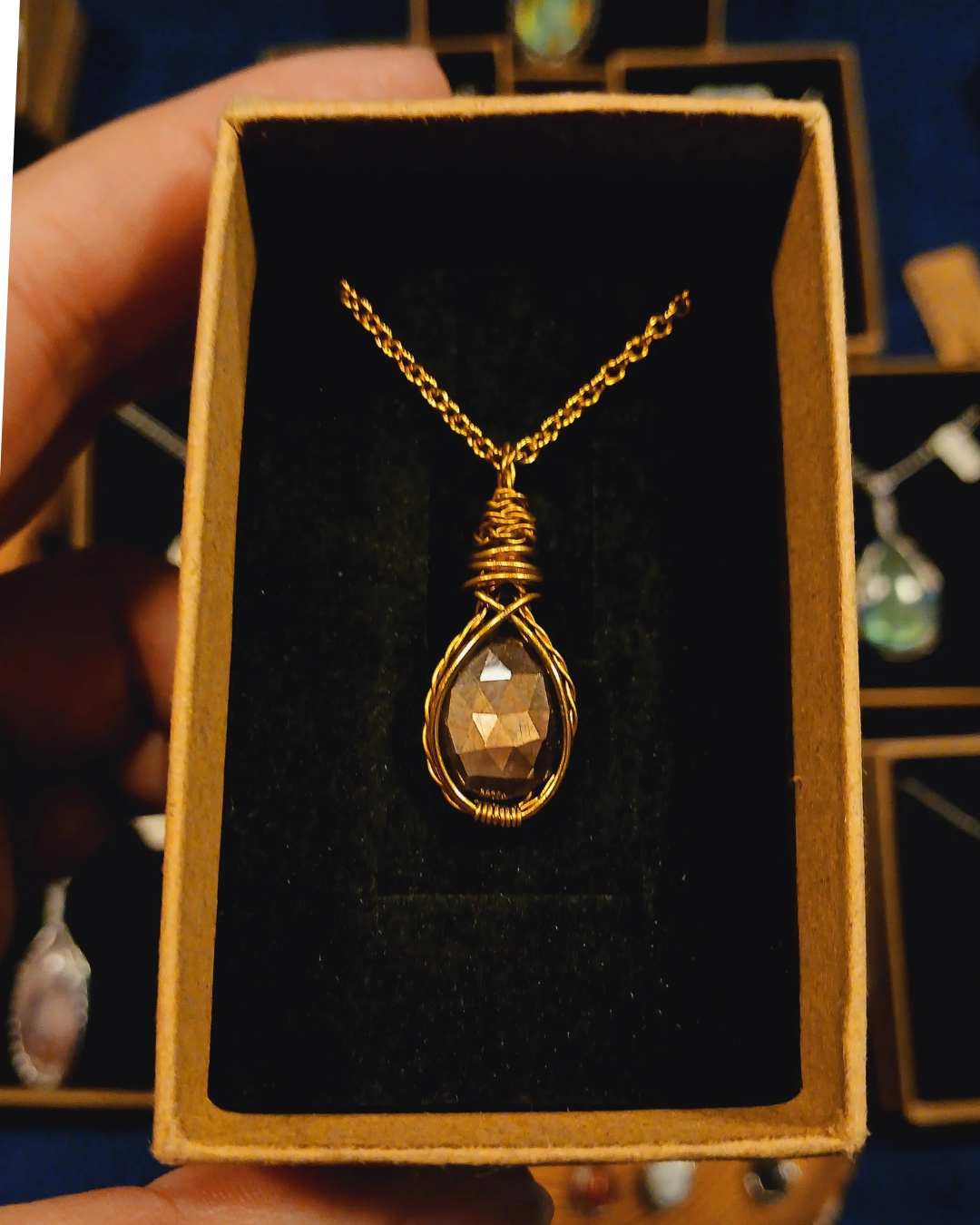 Colar "Classic Trançado" de Safira Castanha - Ouro 18K