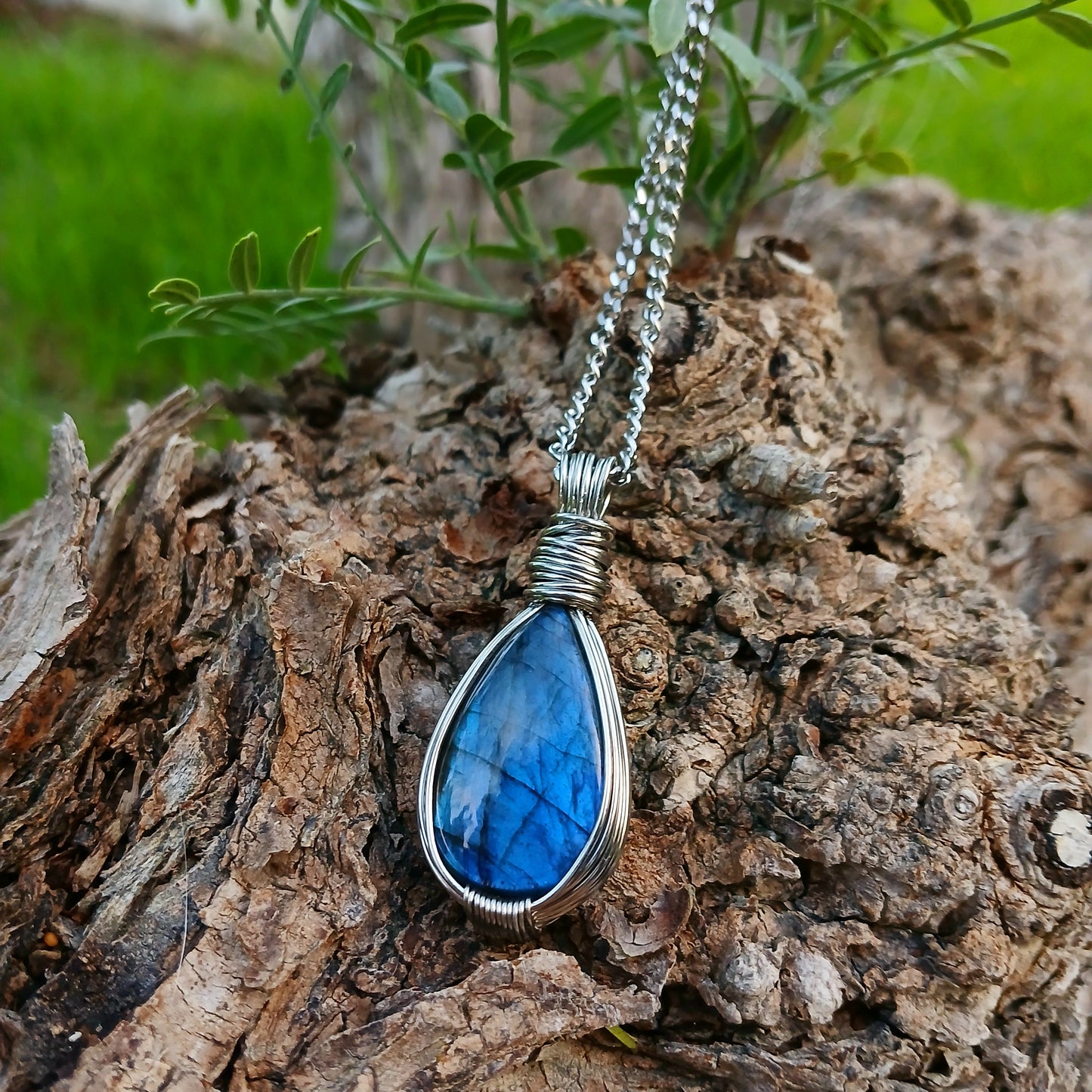 Colar "Forever" de Labradorite azul - Coleção de Outono