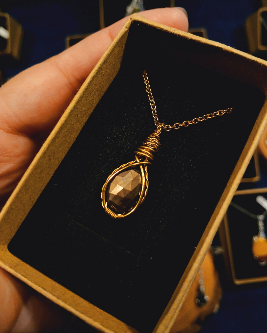 Colar "Classic Trançado" de Safira Castanha - Ouro 18K
