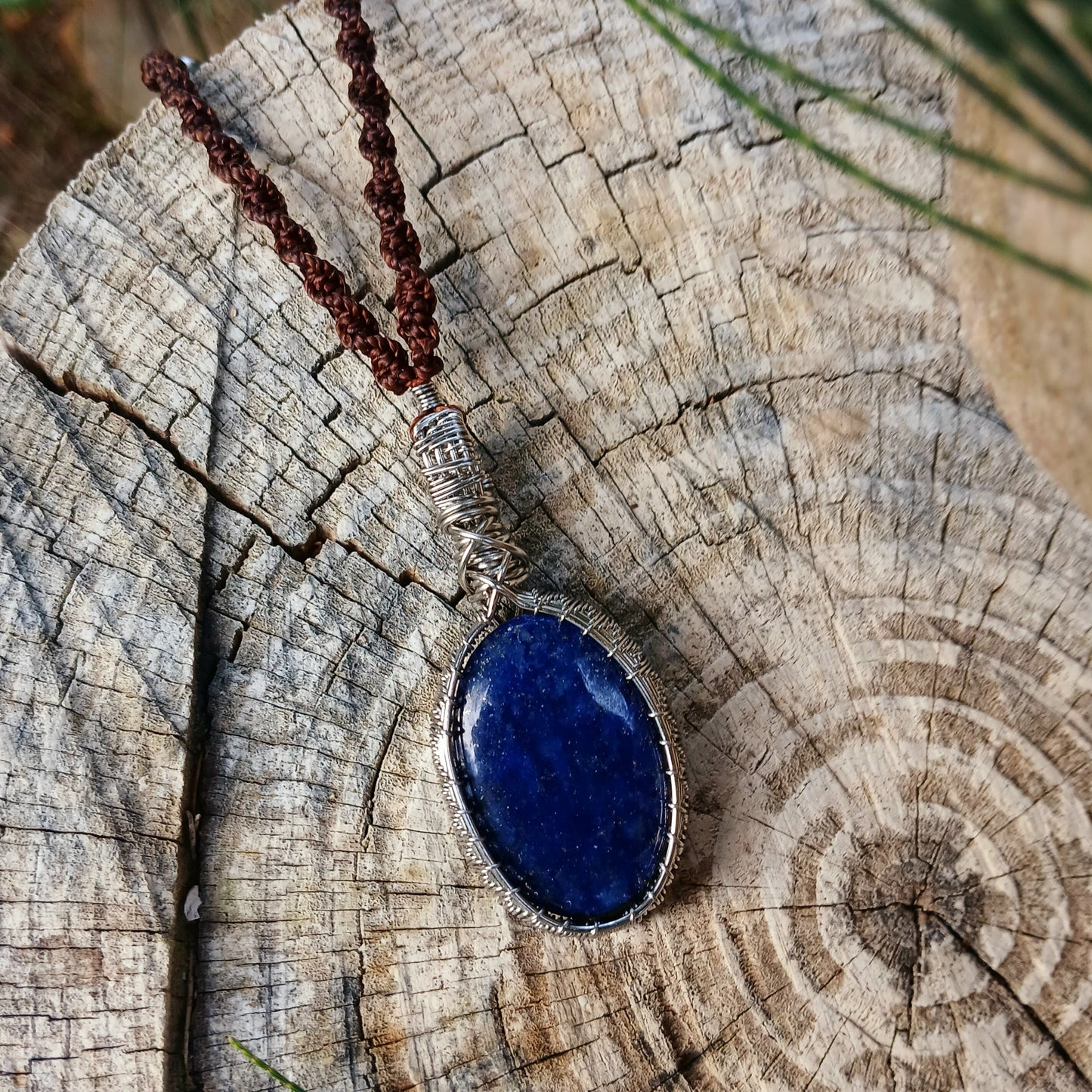 Colar "Pine tree" de Lápis-lazuli - Coleção de Outono