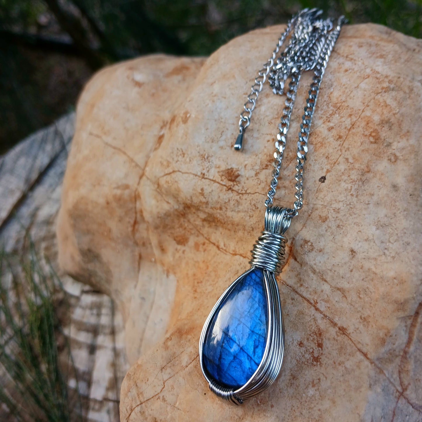 Colar "Forever" de Labradorite azul - Coleção de Outono