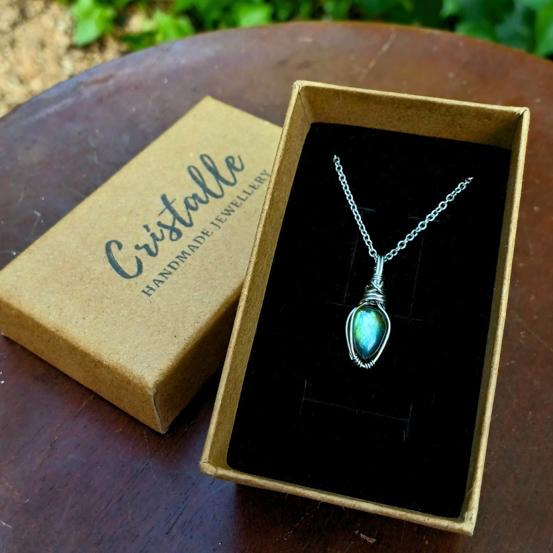 Mini Colar "X One" de Labradorite verde - Coleção de Outono
