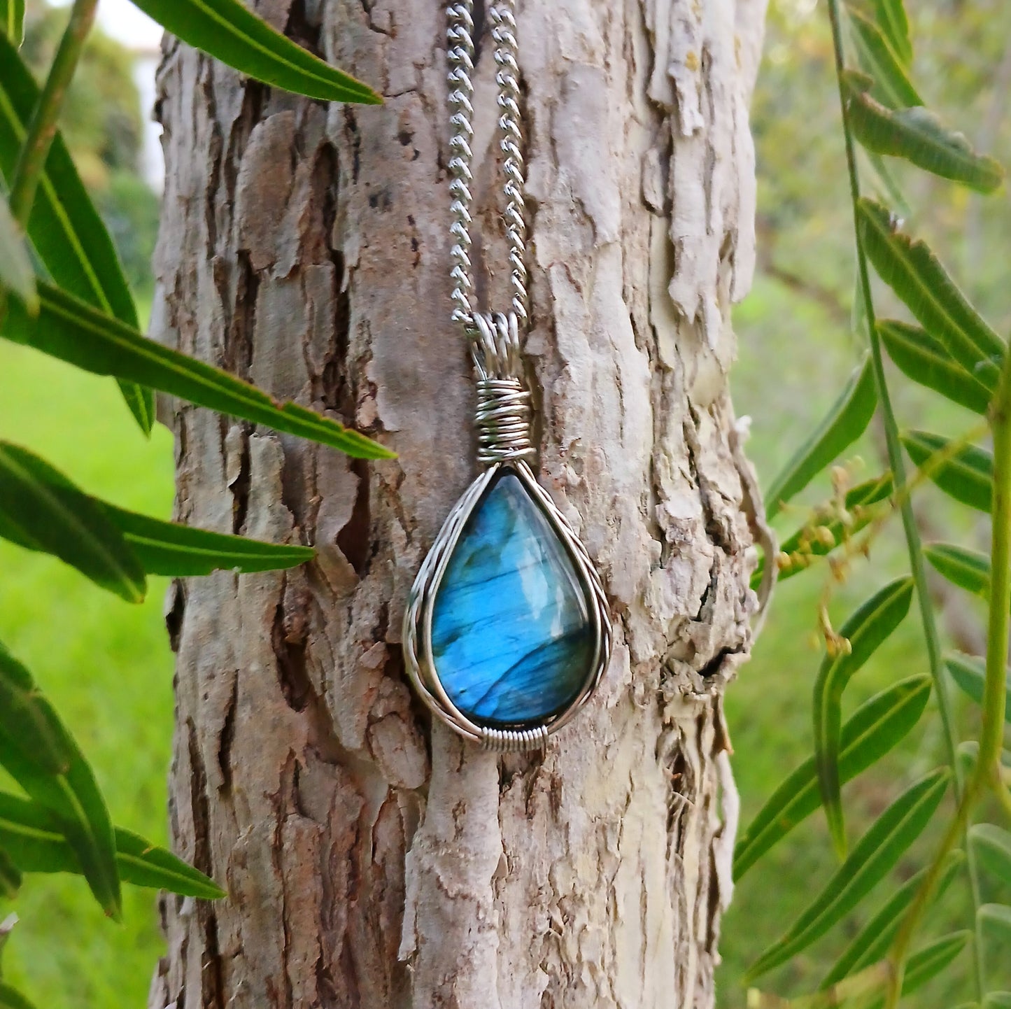 Colar "Forever One" de Labradorite multicolor - Coleção de Outono
