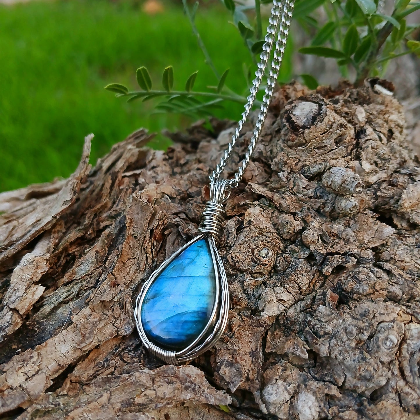 Colar "Forever One" de Labradorite multicolor - Coleção de Outono