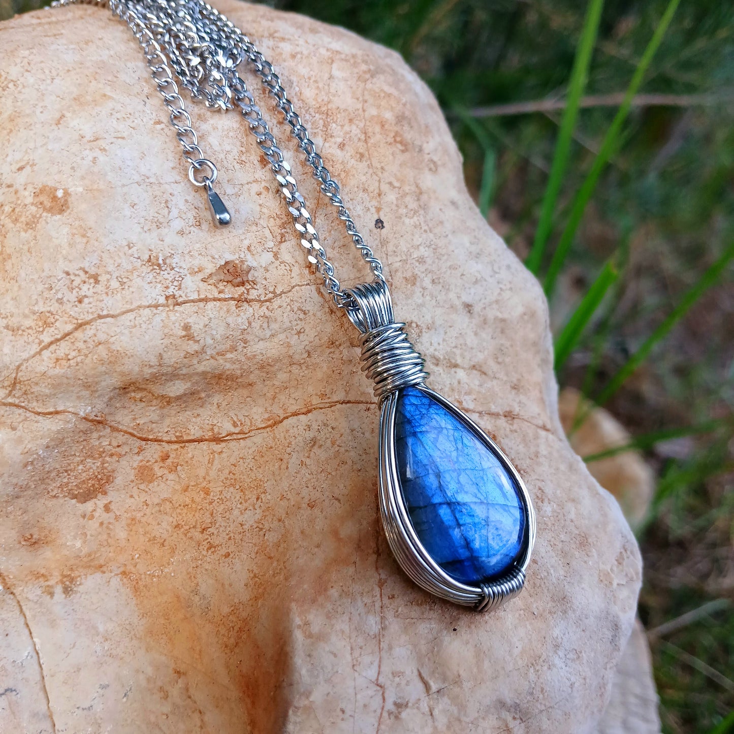 Colar "Forever" de Labradorite azul - Coleção de Outono