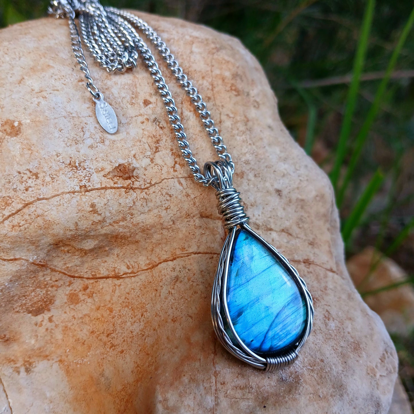 Colar "Forever One" de Labradorite multicolor - Coleção de Outono