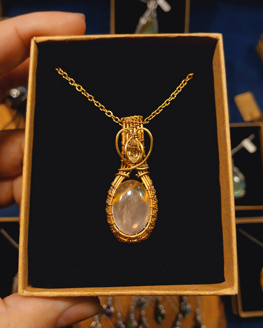 Colar "Victorian Heart" de Quartzo Rosa e Diamante de Herkimer - Ouro 18K