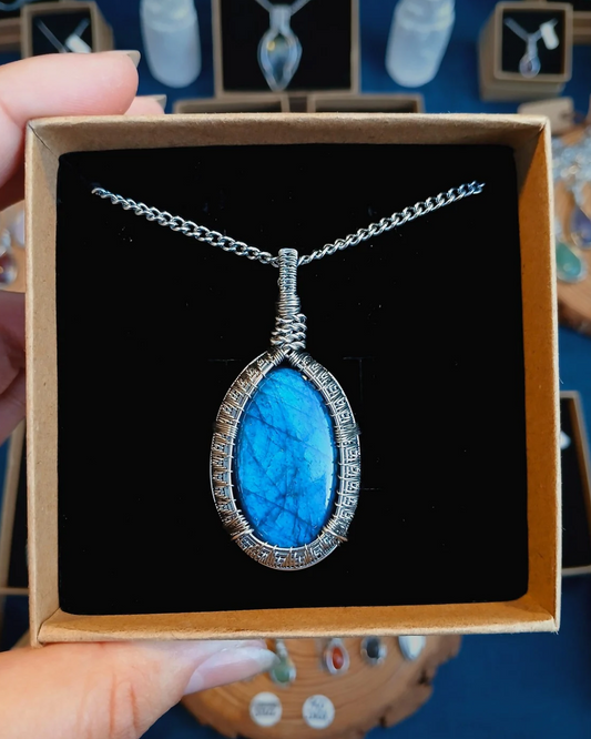 Colar "Oak" Labradorite Azul
