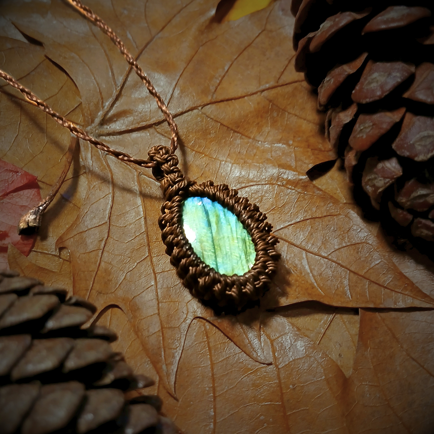 Colar Macramê de Labradorite Verde