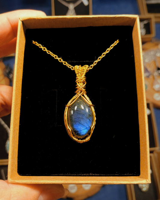 Colar "Crown" de Labradorite Azul- Ouro 18K