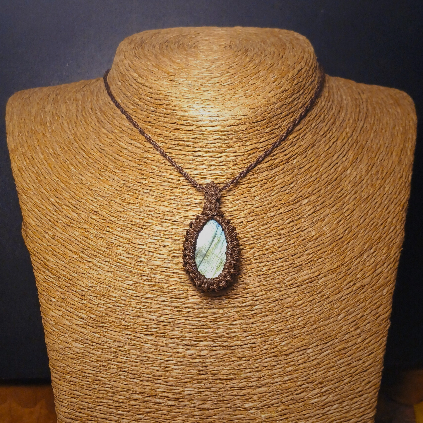 Colar Macramê de Labradorite Verde