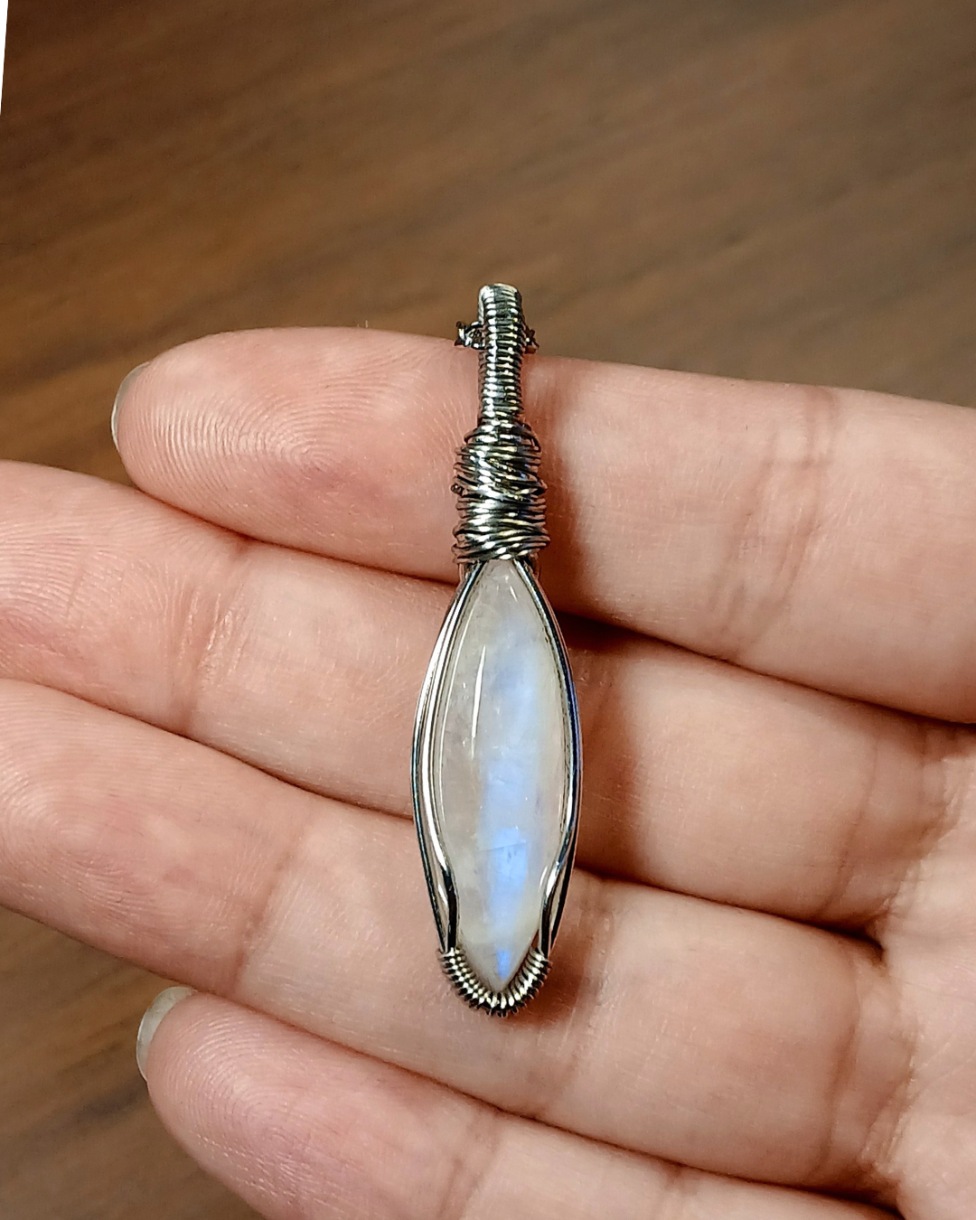 Colar "Dragon's Eye" de Pedra da Lua Roxa